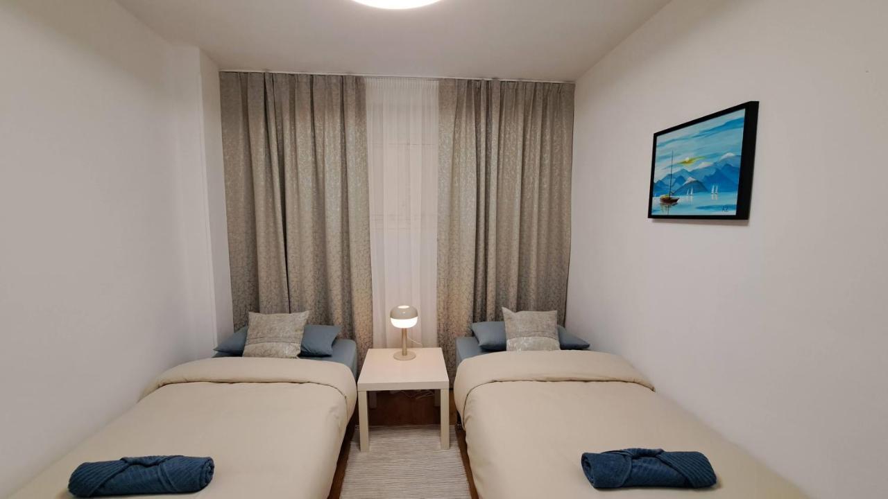 Garden Beach Apartment Torrevieja Kültér fotó